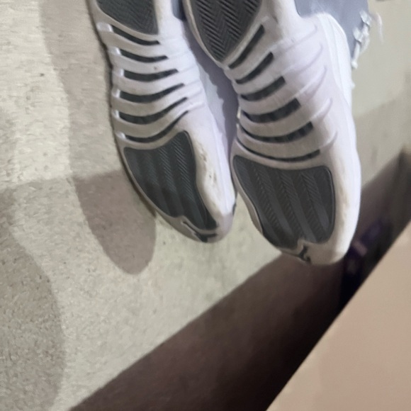 Cool grey Jordan 12s like new w box - Picture 5 of 6